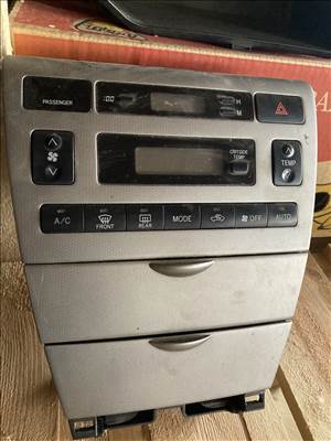 Toyota Corolla (E120/E130) Klímavezérlő panel 