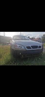 Daewoo Lanos fényszóró 