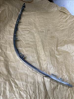 Audi A8 króm díszléc  4n0853556