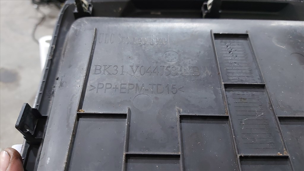 Ford Transit Tranzit MK8 14- Műszerfal tetején tároló rekesz fiók 9892 bk31v044j53bbw 7. kép