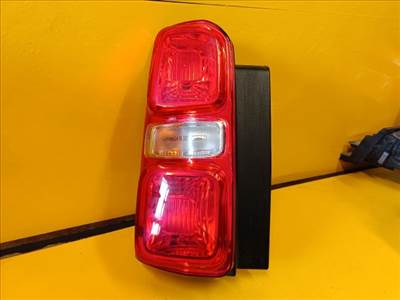 Opel Vivaro C Bal Hátsó Lámpa 9808243182