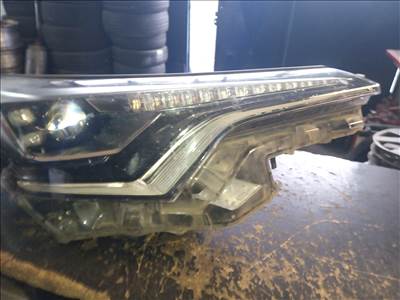 Toyota CHR 2016-2019 Jobb led fényszóró  81110f417000