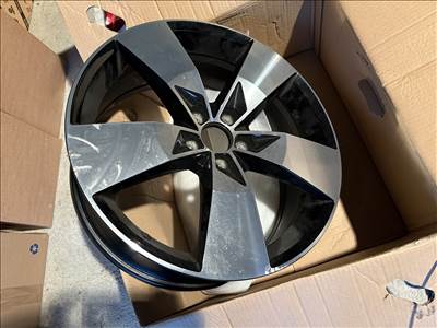 Volvo XC40 gyári alufelni 31471554