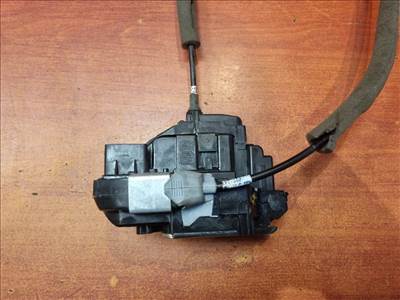 NISSAN PULSAR Bal hátsó Ajtózár