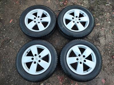 Renault Grand Scénic III 5x114.3 lyukosztású 16" használt alufelni, rajta 205/60 használt téli gumi