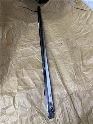 Audi A8 lökhárító króm díszléc  4n0853551