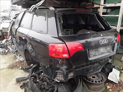 Audi A4 (B6/B7) 2.0 TDI Hátsó lökhárító 