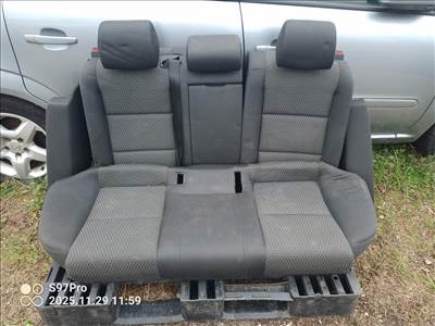 Audi A6 C6 hátsó ülés 