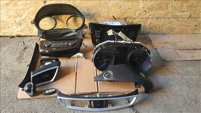 2015 Nissan Qashqai utastér belső 