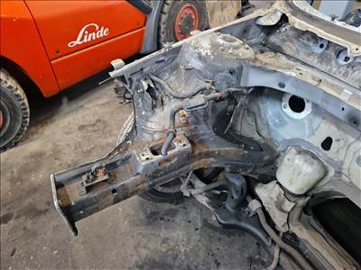 SKODA SUPERB III (3V) jobb első nyúlvány negyed 