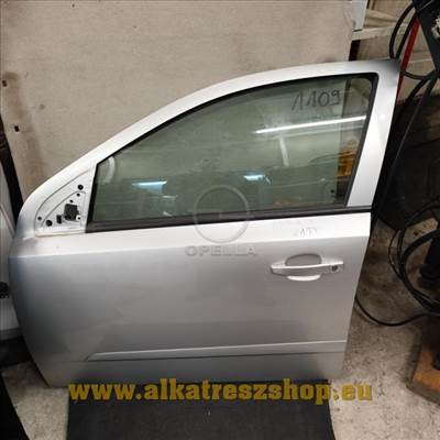 Opel Astra H bal első ajtó. Z157. Faceliftes, téglalap stekker.