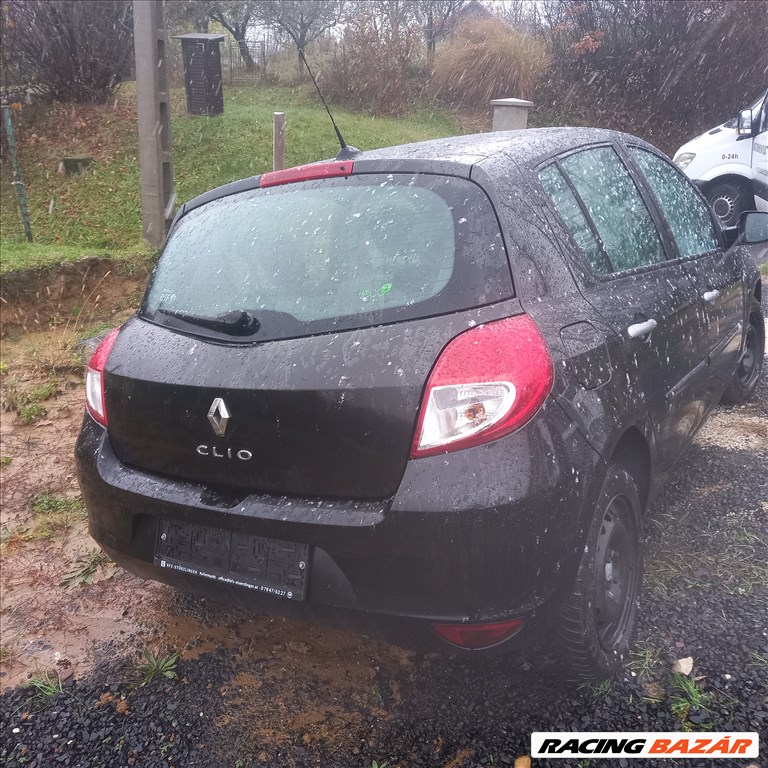 Renault Clio III bontásra egyben eladó 2. kép
