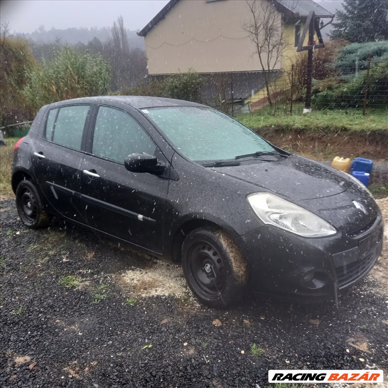 Renault Clio III bontásra egyben eladó 3. kép
