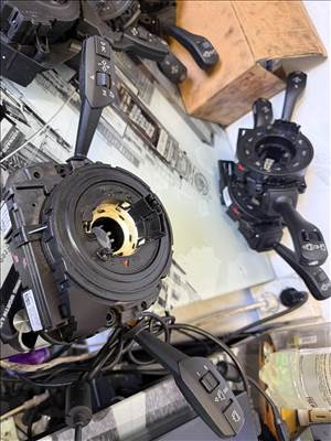  Bmw e87 kormánykapcsoló  6955679