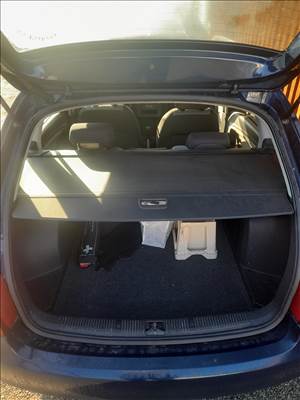 Skoda fabia kombi kalaptartó