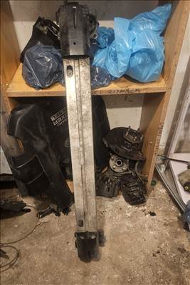 Subaru Outback III (BL/BP) Első lökhárító merevítő 