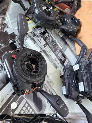 BMW 5-ös sorozat F10/F11 Bmw F10 kormánykapcsoló 9234440