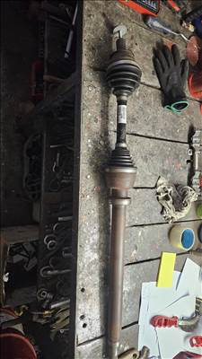 Volvo V60 D4 Jobb féltengely  p31367543