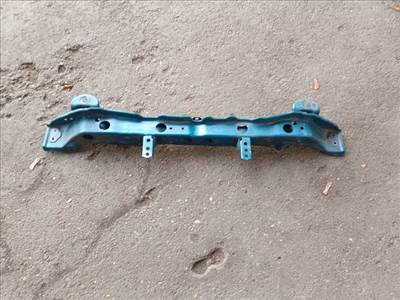 Toyota Yaris (XP130/XP150) homlokfal 