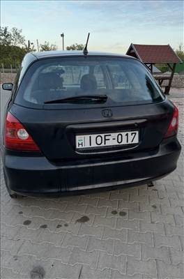 Honda civic 7gen csomagtér ajtó
