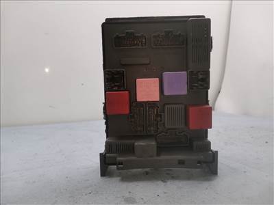 RENAULT ESPACE IV (JK0/1_) 2.0 dCi (JK01/ JK02/ JK1J/ JK1K) Biztosítéktábla Utastér #43726# 8200371619C