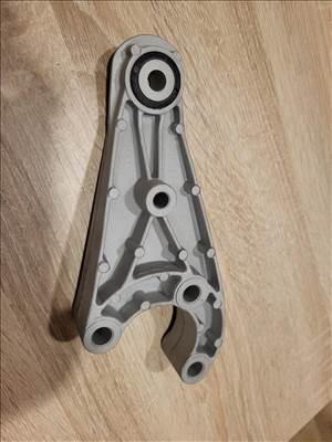 Fiat Bravo 2 1. Mjtd 8v motor tartóbak 