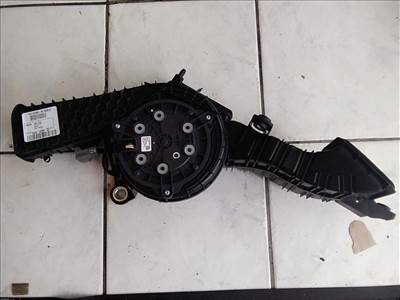 Ford Mondeo V 2.0 Hybrid akkumulátor hűtőventilátor 2159910