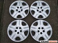 Toyota 15-ös gyári dísztárcsa