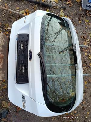 Ford Fiesta csomagtér ajtó 