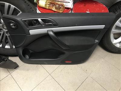 Skoda Octavia II jobb első ajtókárpit
