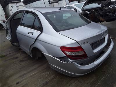 Mercedes C 200 W204 Hátsó lökhárító 