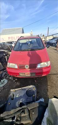 Volkswagen Sharan I bontott alkatrészei
