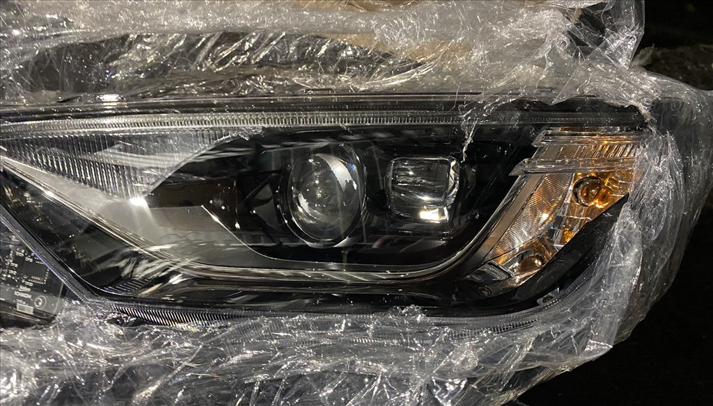 Toyota Auris (E180) Lámpa  4. kép