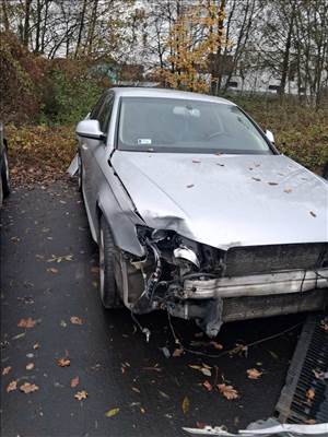 Audi A4 (B8 - 8K) (B8 - 8K) bontott alkatrészei