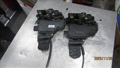 Volkswagen Passat B5 Jobb hátsó ajtózár  3b4839016a