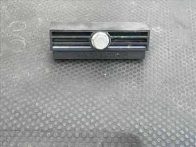 BMW 3 GT Akkumulátor Leszorító 61217592923