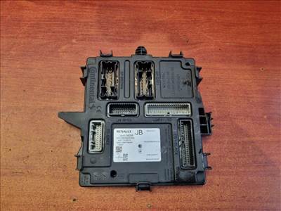 RENAULT CAPTUR II, RENAULT CLIO V, RENAULT ZOE Biztosítéktábla Utastér