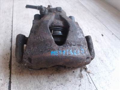 VOLKSWAGEN BORA Jobb első féknyereg munkahengerrel