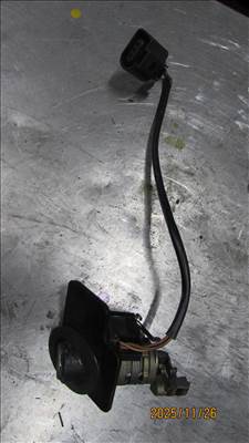 Volkswagen Passat B5 Csomagtérajtó hengerzár