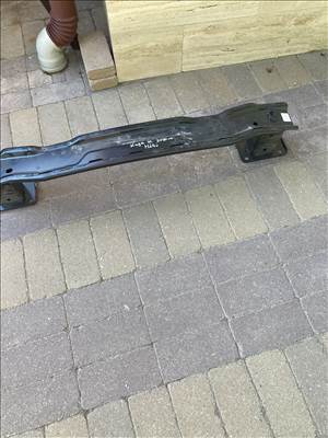 Ford Kuga III. Hátsó lökhárító merevítő