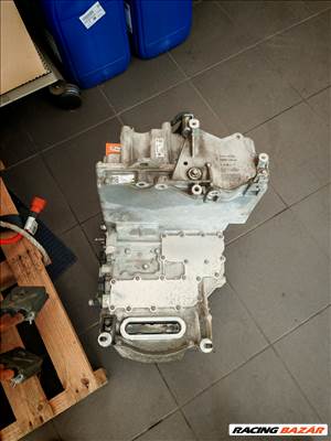 Renault Zoe 68 kW / 92 LE (motorkód: 5AQ-601) inverter és konverter együtt 296g90650r