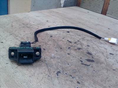 RENAULT CLIO 01-06 Csomagtérajtó zár ütköző