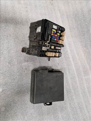 KIA SPORTAGE (QL) 1.7 crdi biztosíték doboz