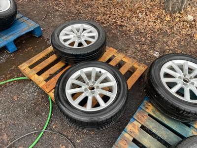 Audi Q3 (8U) R17 / 5x112 / 8,0J / ET43 Alufelni Szett 8u0601025b