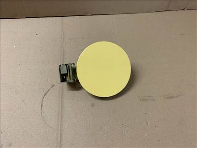 Suzuki Swift tankajtó, sárga