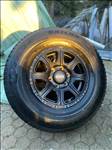  6x139.7 lyukosztású 16" újszerű Dotz alufelni, rajta 245/75 használt Sailun téli gumi gumi 