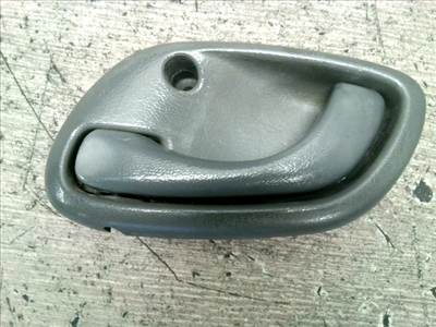 SUZUKI ALTO 02-09 Bal első belső kilincs