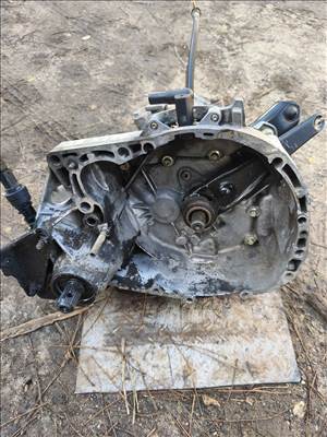 Renault Thalia 1.5 DCI váltó JB 3976