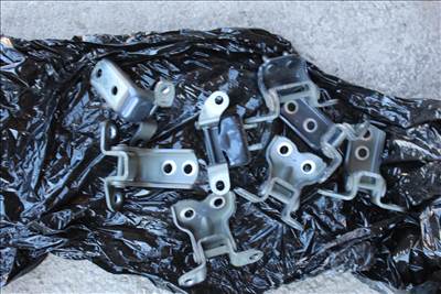 Toyota Corolla (E120/E130) Ajtó zsanérok 