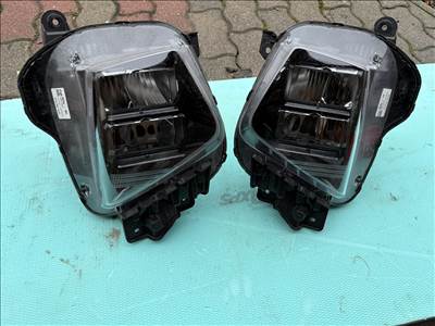 Hyundai Tucson (NX4) Jobb első lámpa 92102n7100 / 92101n7100 SZÉP HIBÁTLANOK